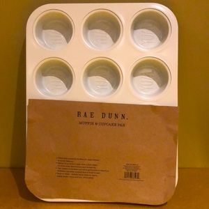 RAE DUNN MUFFIN AND CUPCAKE PAN.